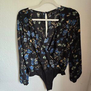 Trixxi Black/Blue Floral Deep V-Neck Body Suit Size M